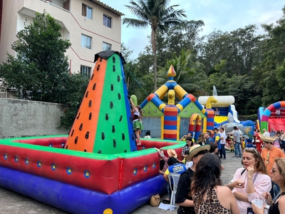 Aluguel de Pirâmide de Escalada Inflável